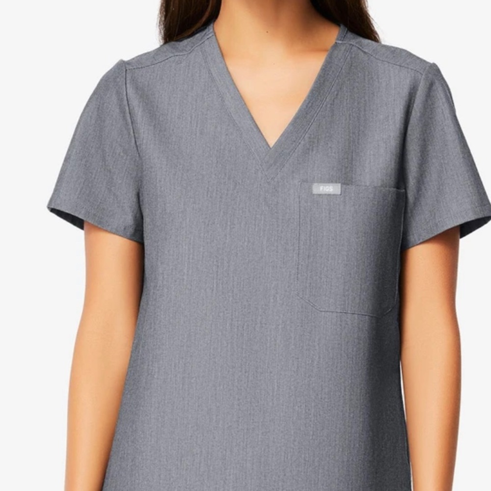 Figs graphite scrub top
